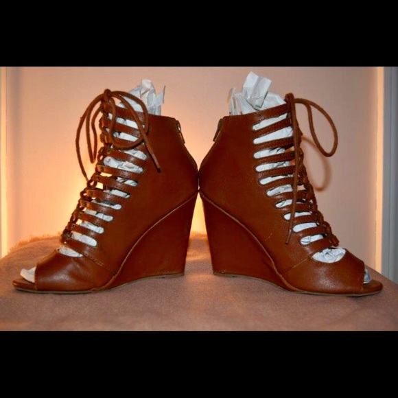 Cognac Lace-up Wedges w/ Pyramid Stud Detailing - Picture 4 of 8